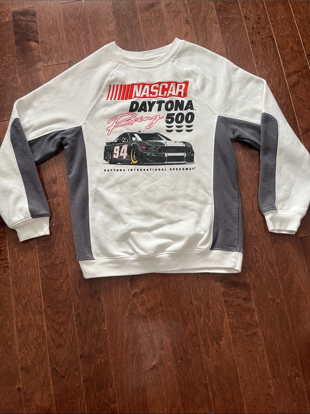 Nascar White & Gray Daytona 500 Crewneck Sweatshirt